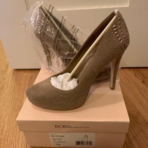 BCBGeneration Prism beige suede heel